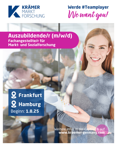 Fröhliche junge Frau mit Unterlagen in der Hand, im Hintergrund Gruppenaktivität; Stellenanzeige für Markt- und Sozialforschung.